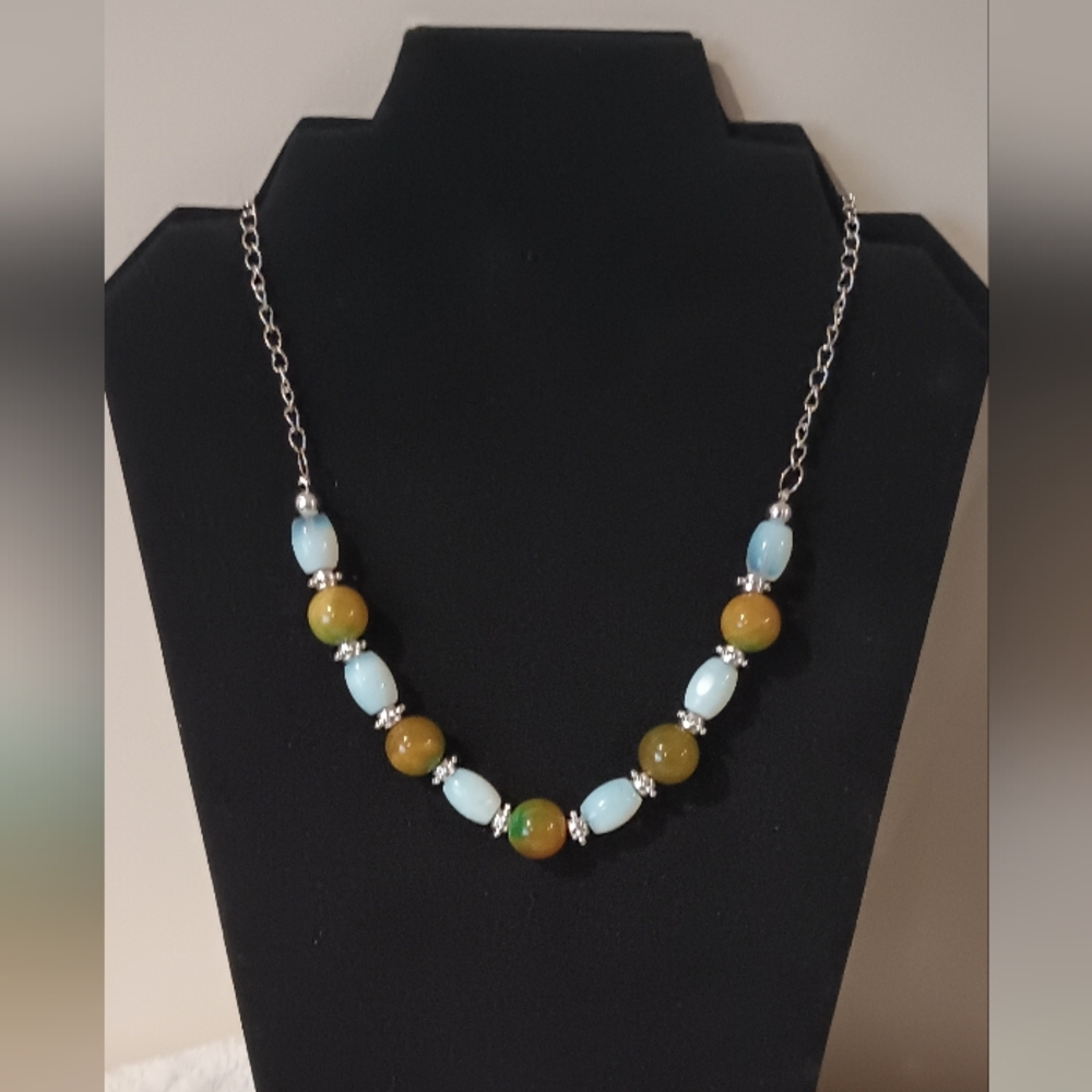 Bead Necklace / Mix Of Glass, Acrylic, Gemstones Beads - Picture 3 of 12